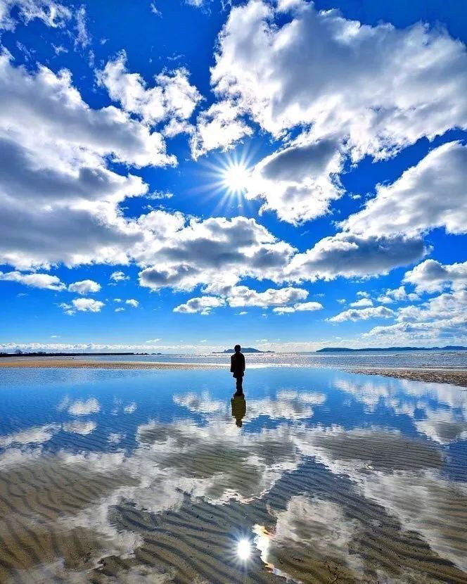 ‘ky开元集团官网入口’秋小爱,秋成勋一起出现在《Triangle》拍摄现场